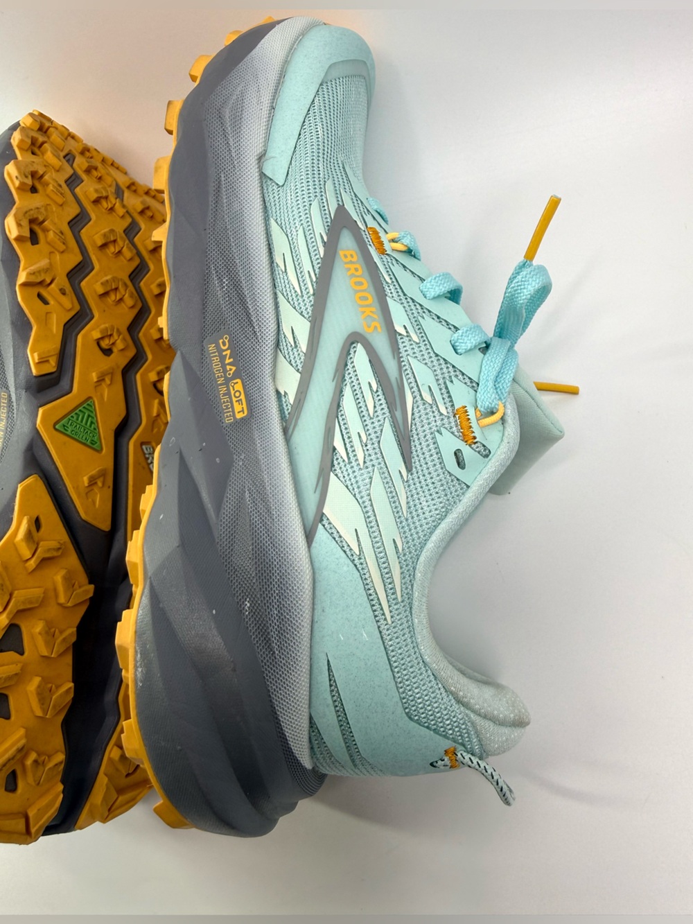 Brooks Cascadia 19 Women's Trail Running Shoes Sneakers 7.5 - Picture 11 of 15
